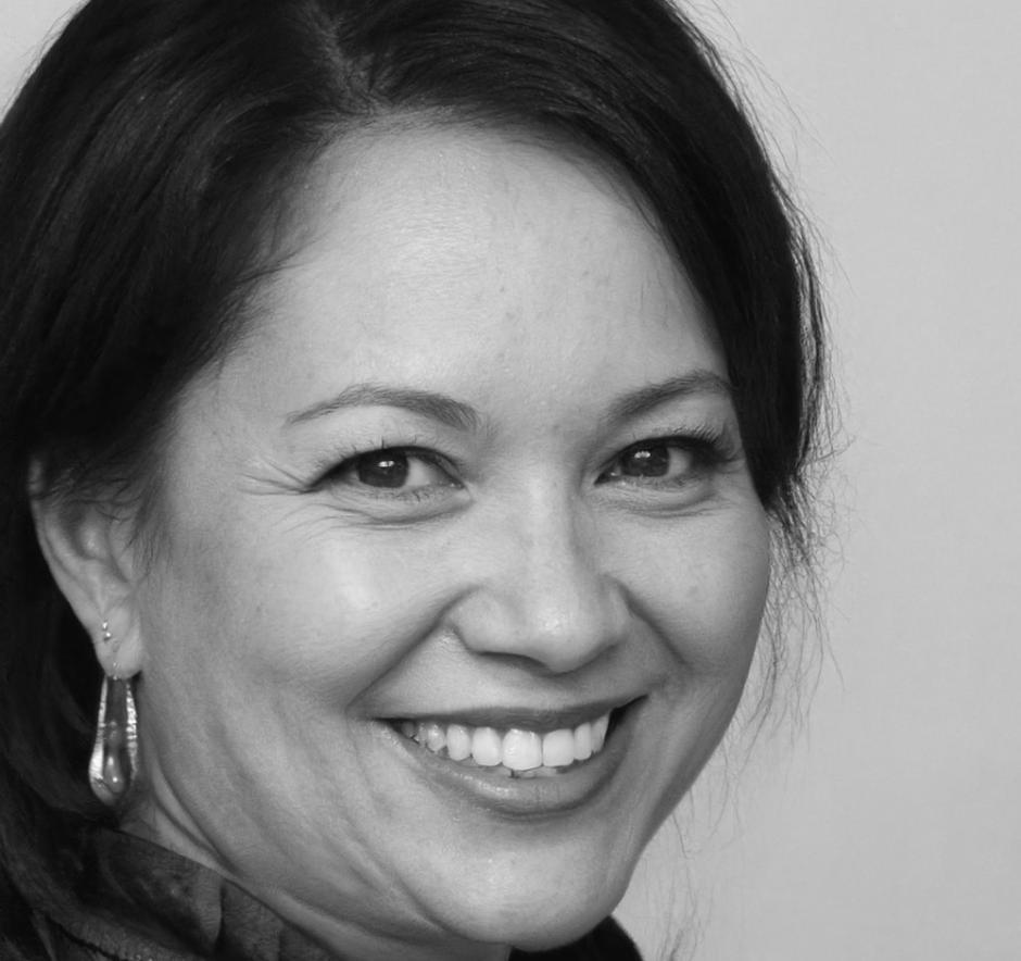 Portrait of Ingrid financial professional